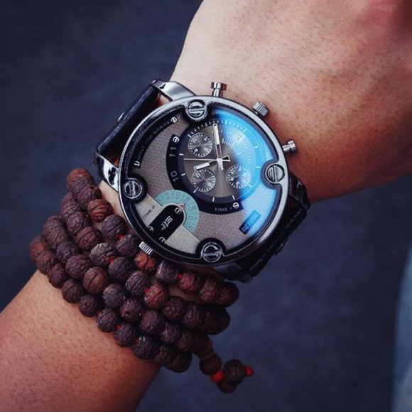 Other - ⌚️NEW⌚️ Luxury Mens Calendar Leather Quartz Watch